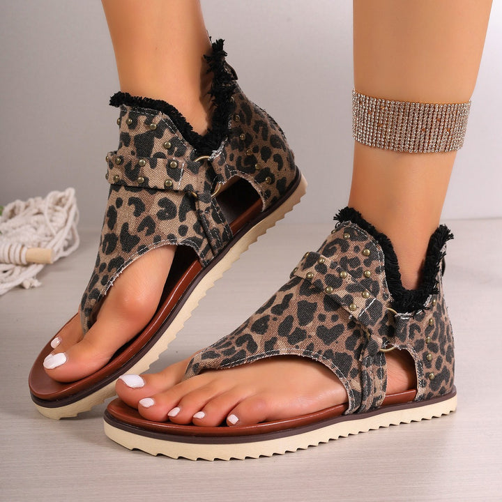 Damen nan Jeans-Bootie-Zehensandale mit weichem Schaftfutter, Nieten und profilierter Gummisohle Echo Archiv
