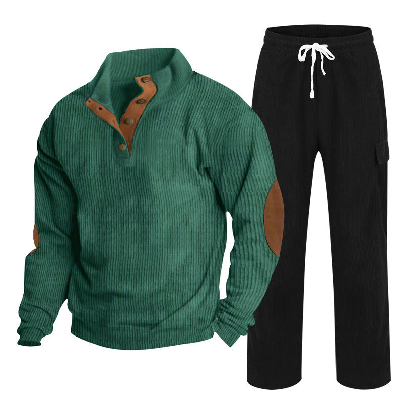 Herren nan strukturiertes Feinstrick-Halbknopf-Pullover und Feincord-Cargo-Zweiteiler Echo Archiv