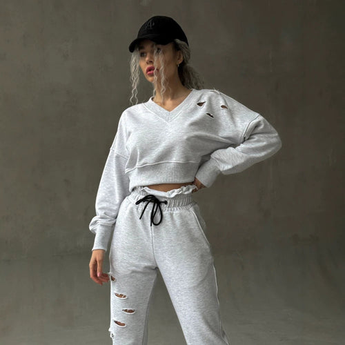 Damen kurzgeschnittenes Sweat-Set mit V-Ausschnitt, Rüschenbund Highwaist Jogginghose und Distressed-Details – Avérine