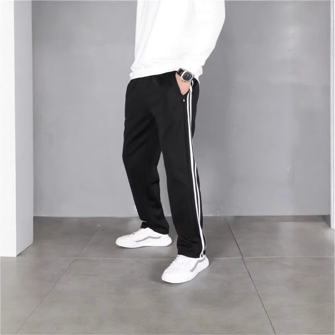 Herren Sportliche Trainingshose mit seitlichen Streifen – Sorevano
