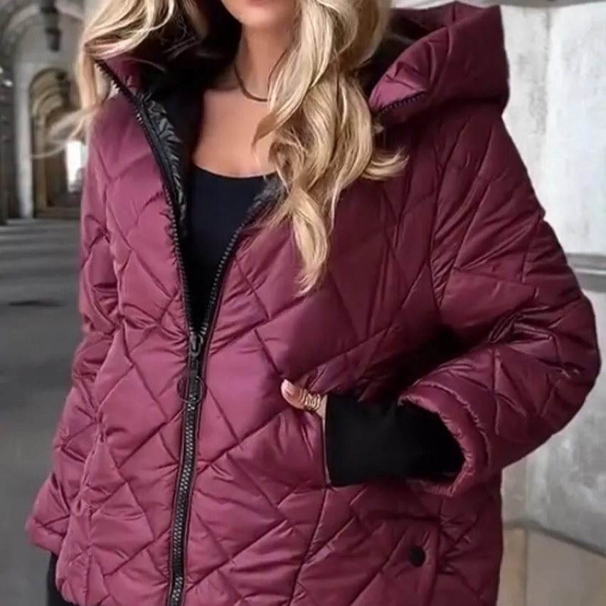 Damen Wattierte Kapuzen-Steppjacke mit Karosteppung, leichter Thermofüllung und durchgehendem Reißverschluss Echo Archiv