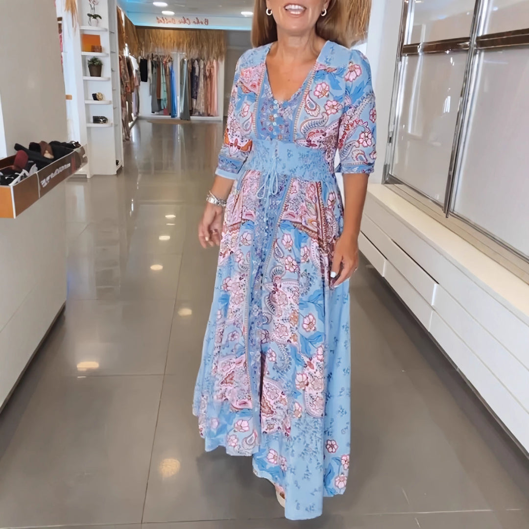Damen Maxikleid mit Paisley‑Print, V‑Ausschnitt, Smok‑Taillenband und 3/4‑Ärmeln – Valéora