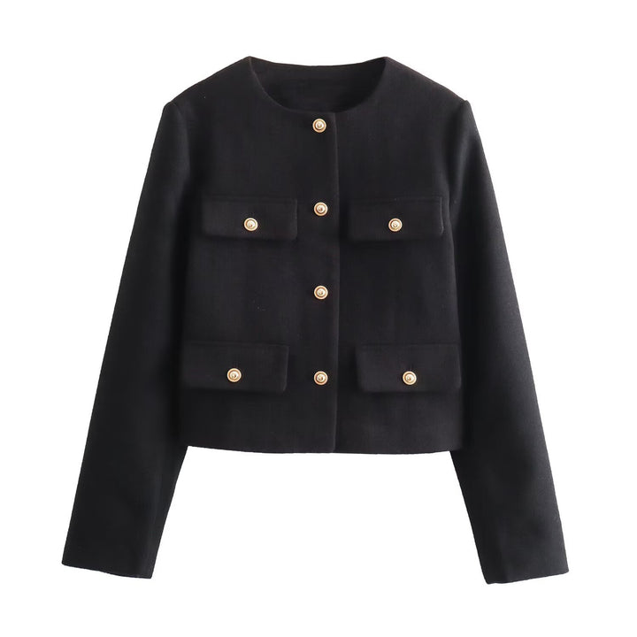 Damen kurz geschnittene Bouclé-Tweedjacke mit Rundhalsausschnitt Zierknopfdetails und aufgesetzten Pattentaschen – Célinea