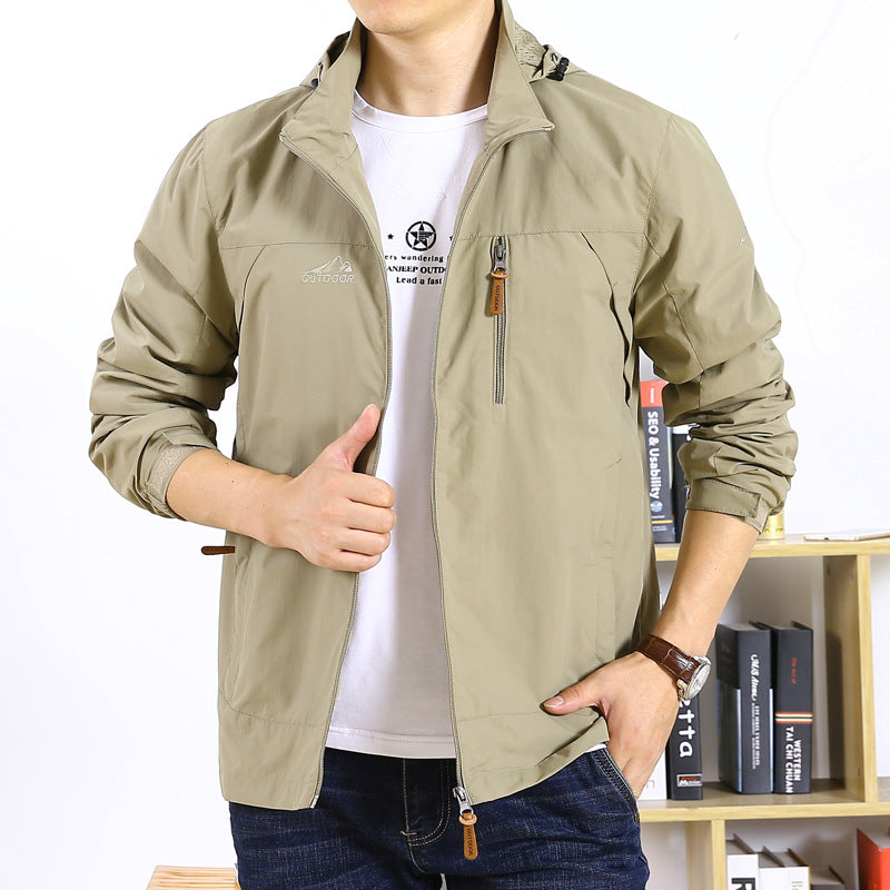 Herren Leichte Kapuzen-Windjacke mit Brust-Reißverschluss und Elastischen Bündchen Echoarchiv