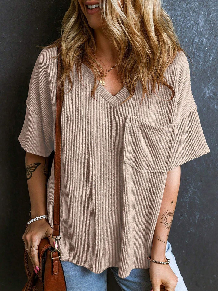 Damen Lässiges Rippstrick Oversize T-Shirt mit V-Ausschnitt und Brusttasche Echo Archiv