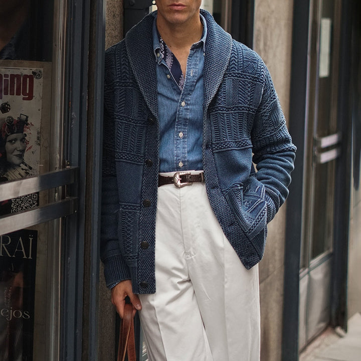 Herren Gestrickter Schalkragen-Cardigan mit Strukturstrick und aufgesetzten Taschen Echoarchiv