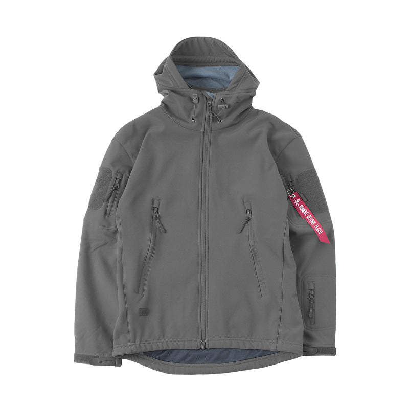 Herren taktische Softshelljacke mit zahlreichen Reißverschlusstaschen und verstellbarem Kapuzenkragen Echoarchiv