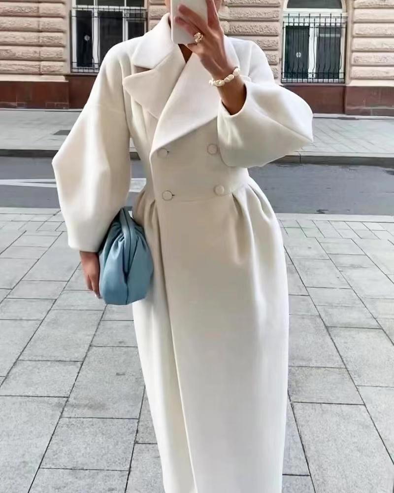 Damen nan taillierter Doppelreihiger Trenchcoat mit weitem Ärmel und hohem Beinschlitz Echo Archiv