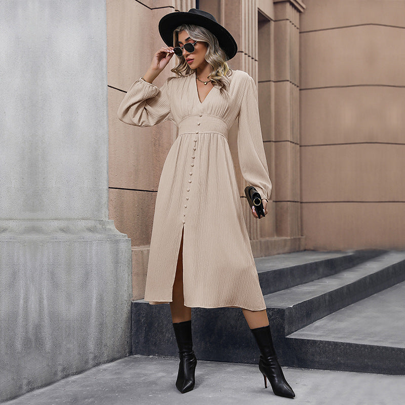 Damen Midikleid mit V-Ausschnitt, plissierter Crinkle-Optik, taillierter Passe & mittiger Knopfleiste Echoarchiv