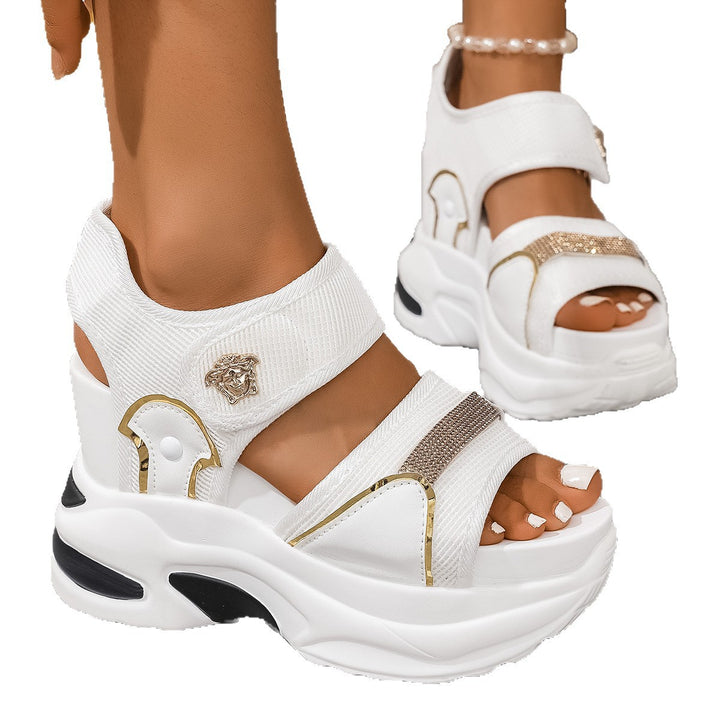 Damen nan wuchtige Plateausandale mit ergonomischer Wellensohle Klettverschluss und goldenen Zierapplikationen Echo Archiv