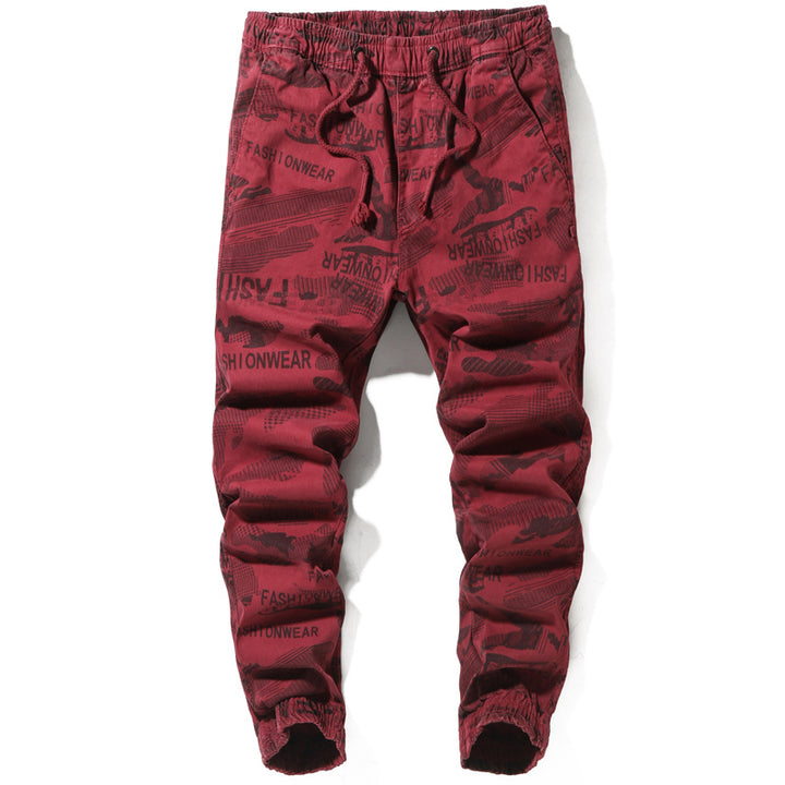 Herren Camouflage-Jogginghose mit elastischem Tunnelzugbund, tapered Schnitt und Allover-Print Echo Archiv
