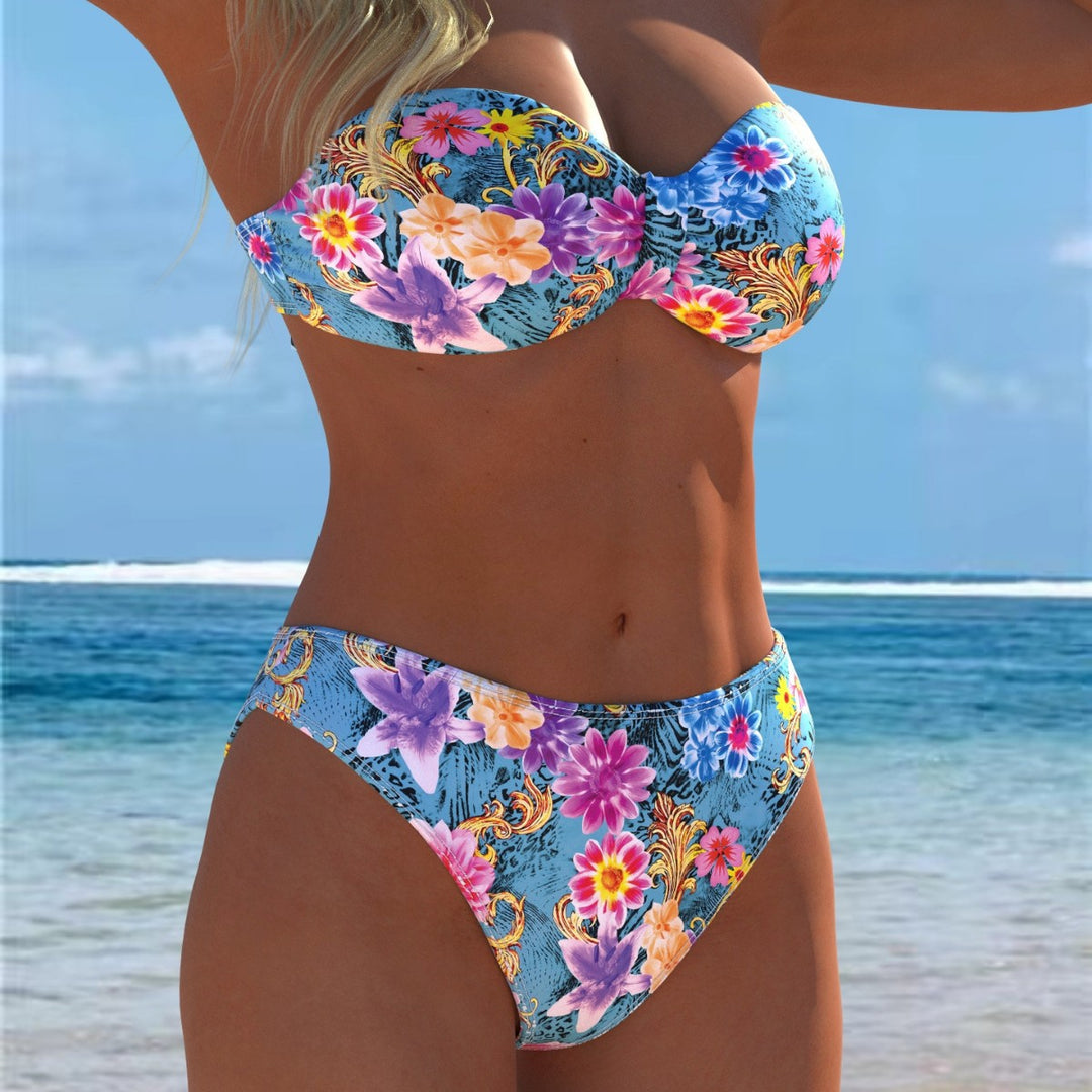 Damen Bikini-Set mit einem eleganten Bustier-Oberteil und hohem Beinausschnitt Echo Archiv
