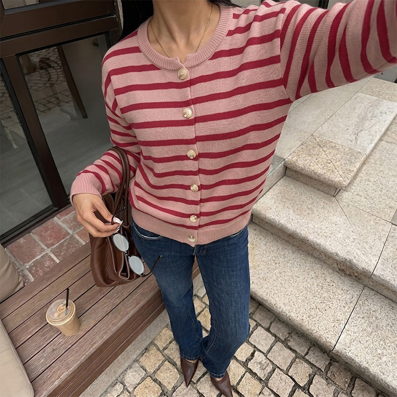 Damen Modische Strickjacke mit Knopfdesign Echo Archiv