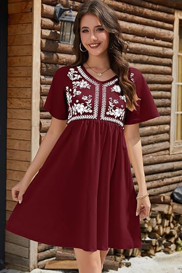 Damen Besticktes Empire-Kleid mit V-Ausschnitt, Kurzärmeln und ausgestelltem Rock Echo Archiv