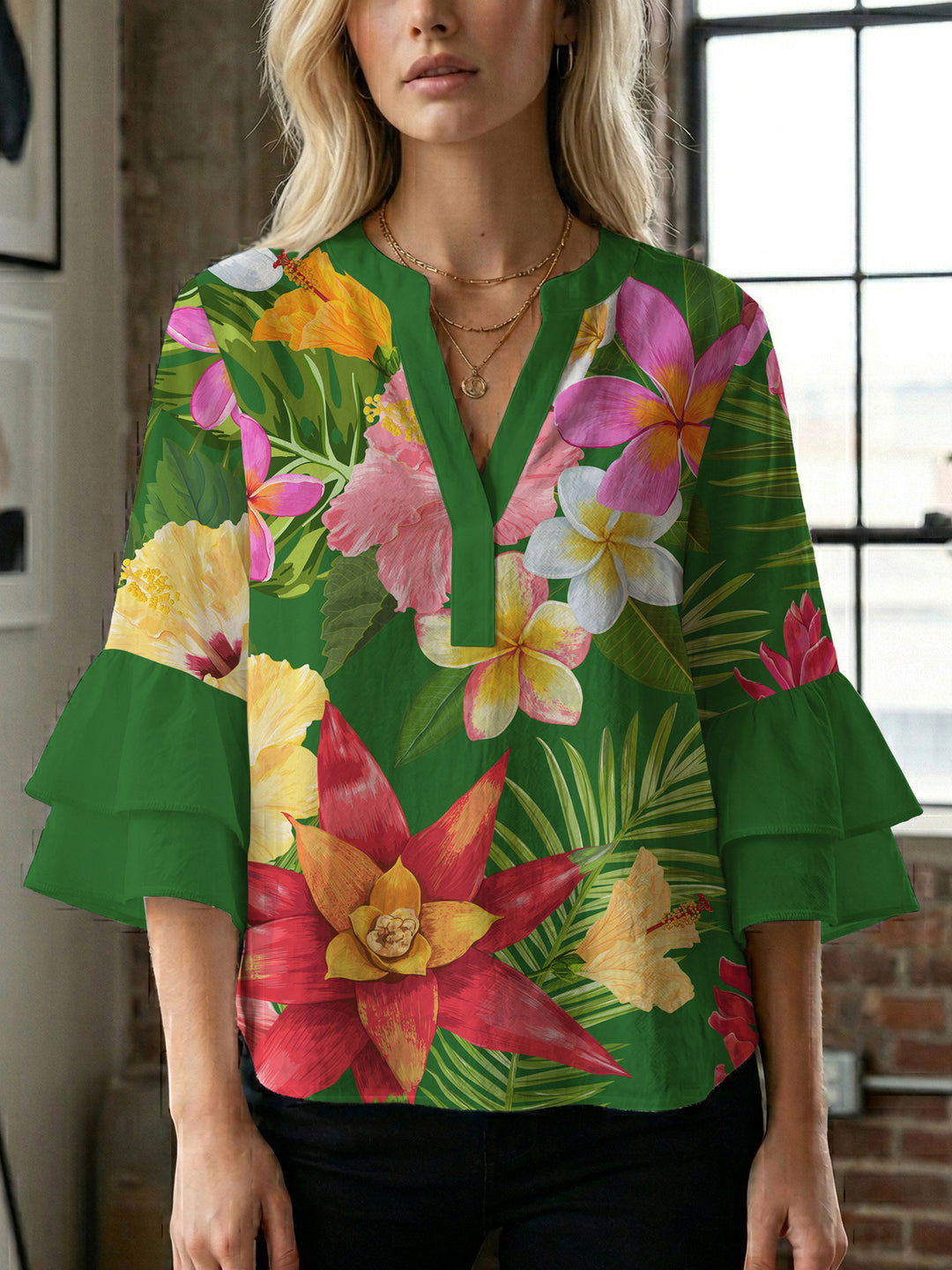 Damen Blusenshirt mit voluminösen Ärmeln und floralem Muster Echo Archiv