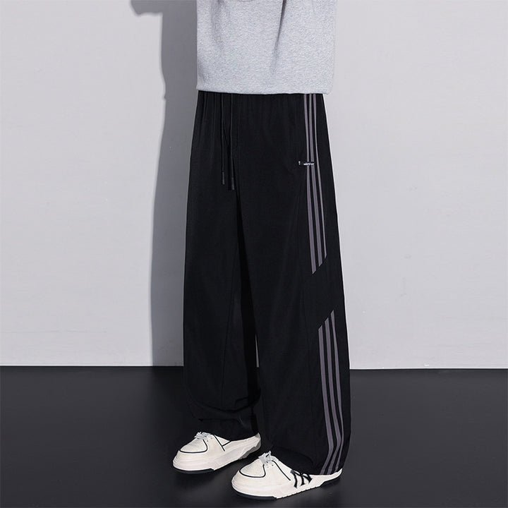 Herren Sportliche Freizeithose mit seitlichen Streifen Echo Archiv