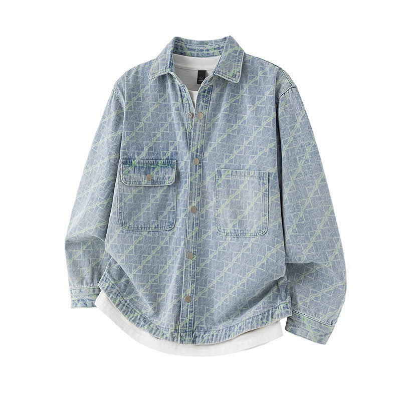 Herren Oversize Jeansjacke mit Allover‑Monogramm, Druckknopf‑Verschluss und aufgesetzten Brusttaschen Echoarchiv