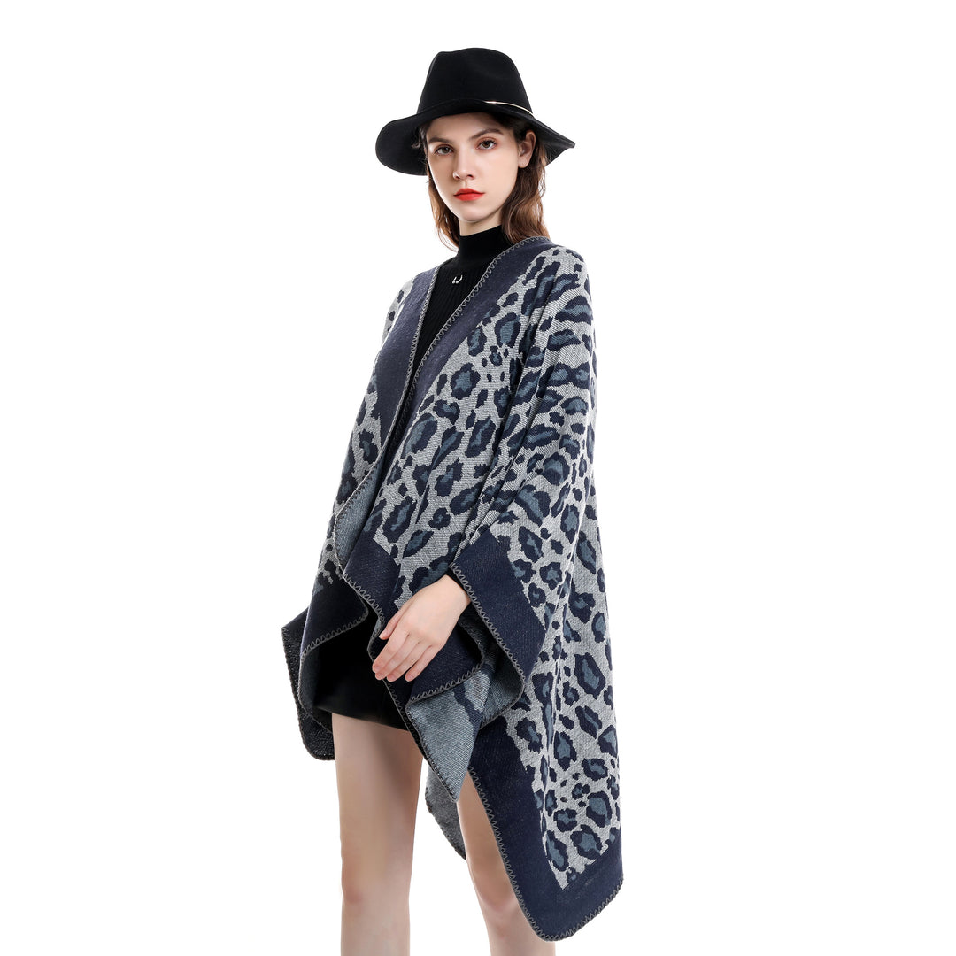 Damen Grobgewebter Jacquard‑Umhang mit Leo‑Print und offener Kimono‑Silhouette – Avérine