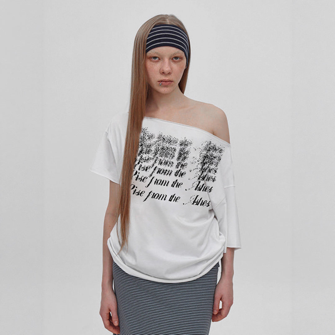Damen Oversized T-Shirt mit Kristallverzierung und V-Ausschnitt Echo Archiv