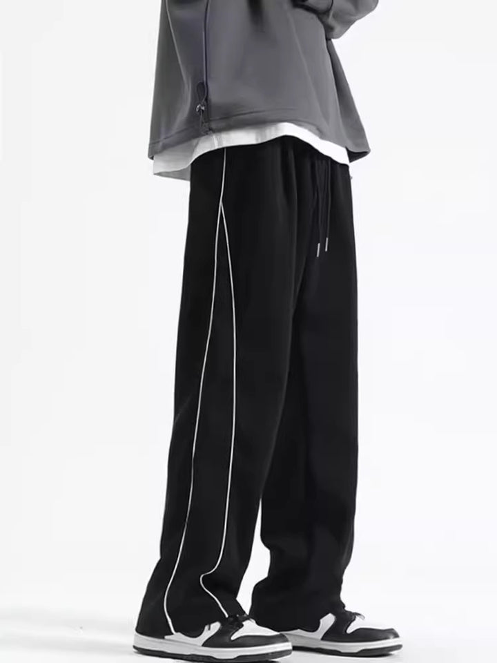 Herren Lässige und elegante Sporthose mit seitlichen Akzenten Echoarchiv