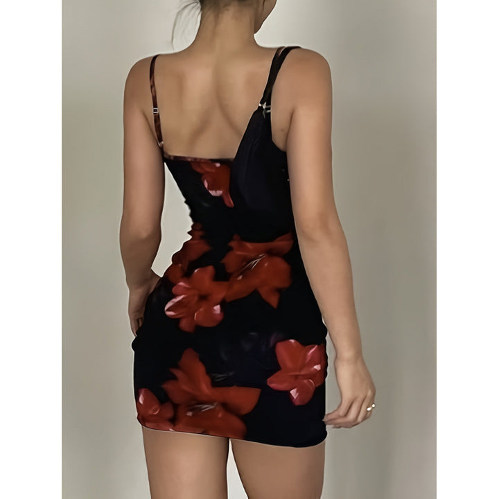 Damen Minikleid mit floralen Akzenten und verführerischem Schnitt Echo Archiv