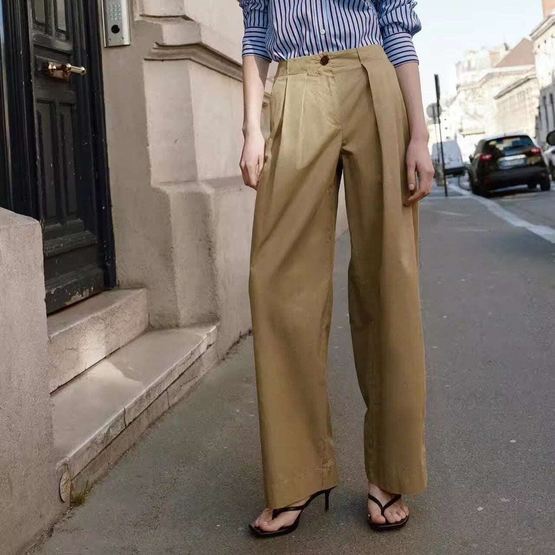 Damen Weite Bundfaltenhose mit hoher Taille und geradem Bein Echoarchiv