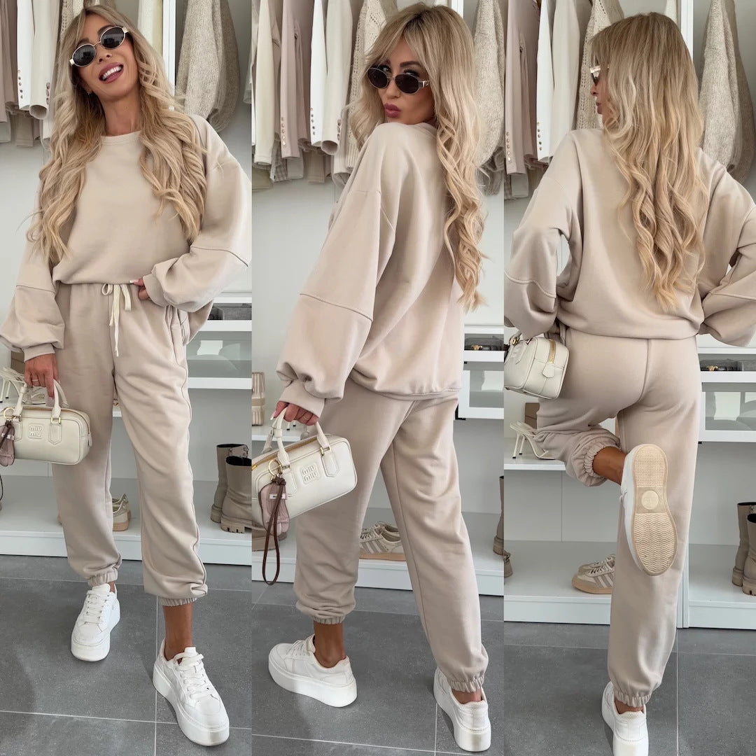 Damen Oversized Loungewear-Set aus weich angerautem Sweat mit Kordelzug-Jogginghose und relaxed Pullover – Élanora