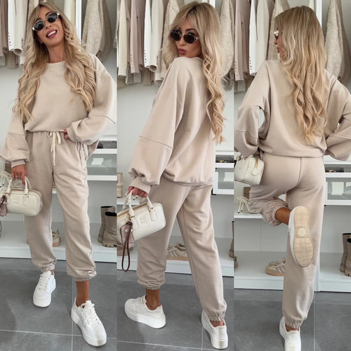 Damen Oversized Loungewear-Set aus weich angerautem Sweat mit Kordelzug-Jogginghose und relaxed Pullover – Élanora