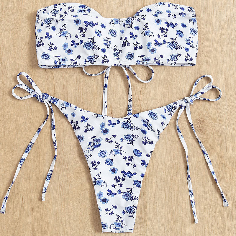 Damen Bandeau-Bikini mit verspieltem Blumendesign Echo Archiv