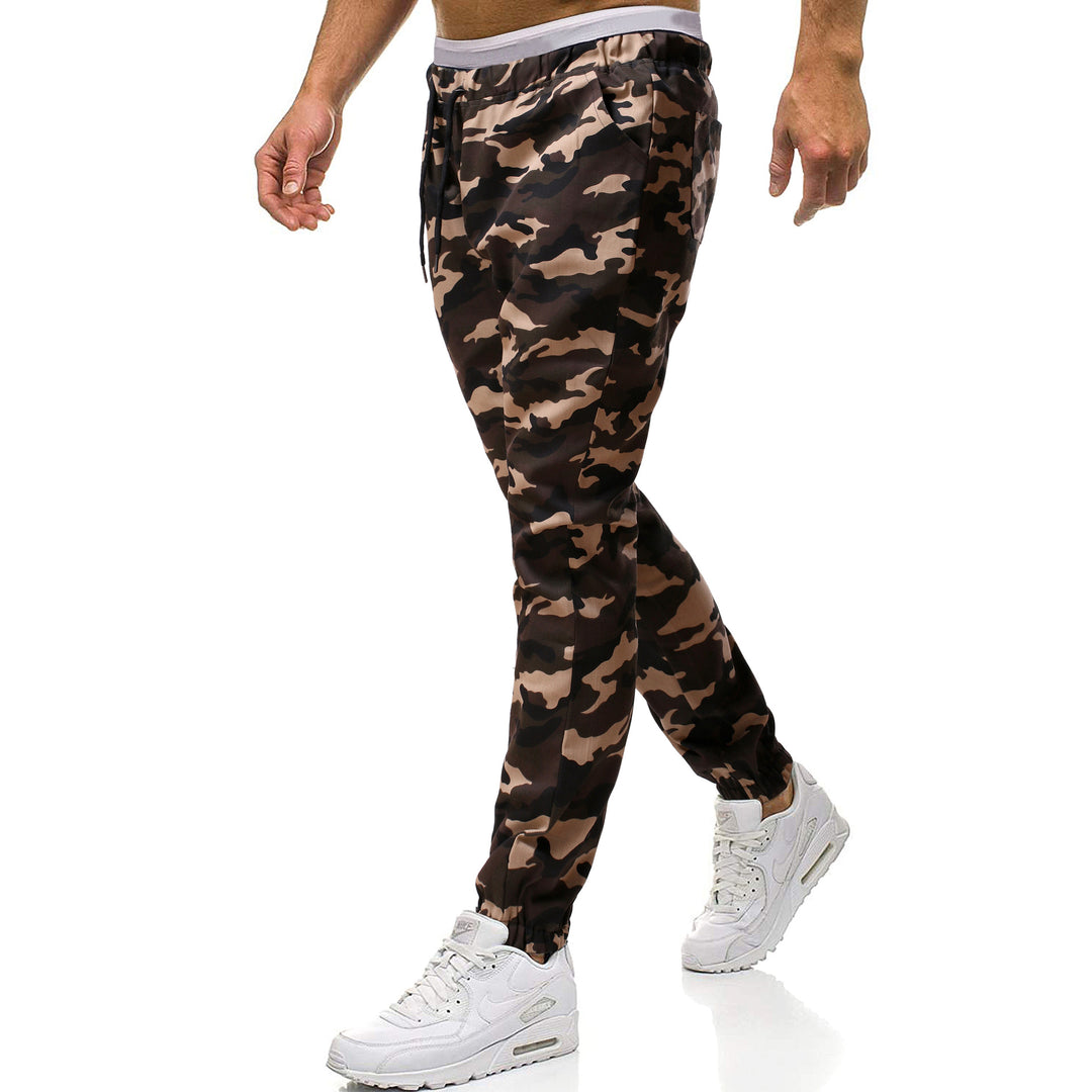 Herren Cargohose mit stylischem Camouflage-Design und elastischem Bund Echoarchiv