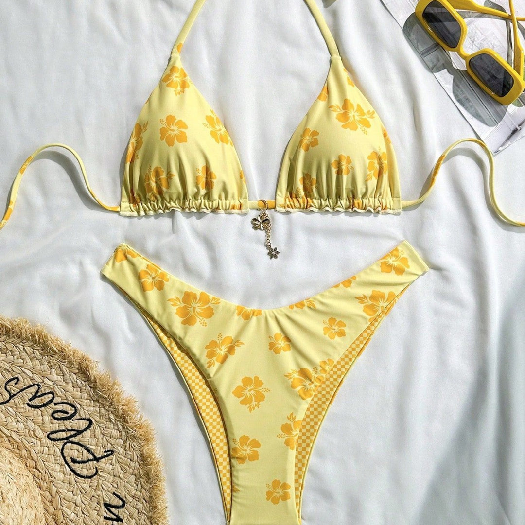 Damen Triangel-Bikini mit verspieltem Blumendesign Echo Archiv