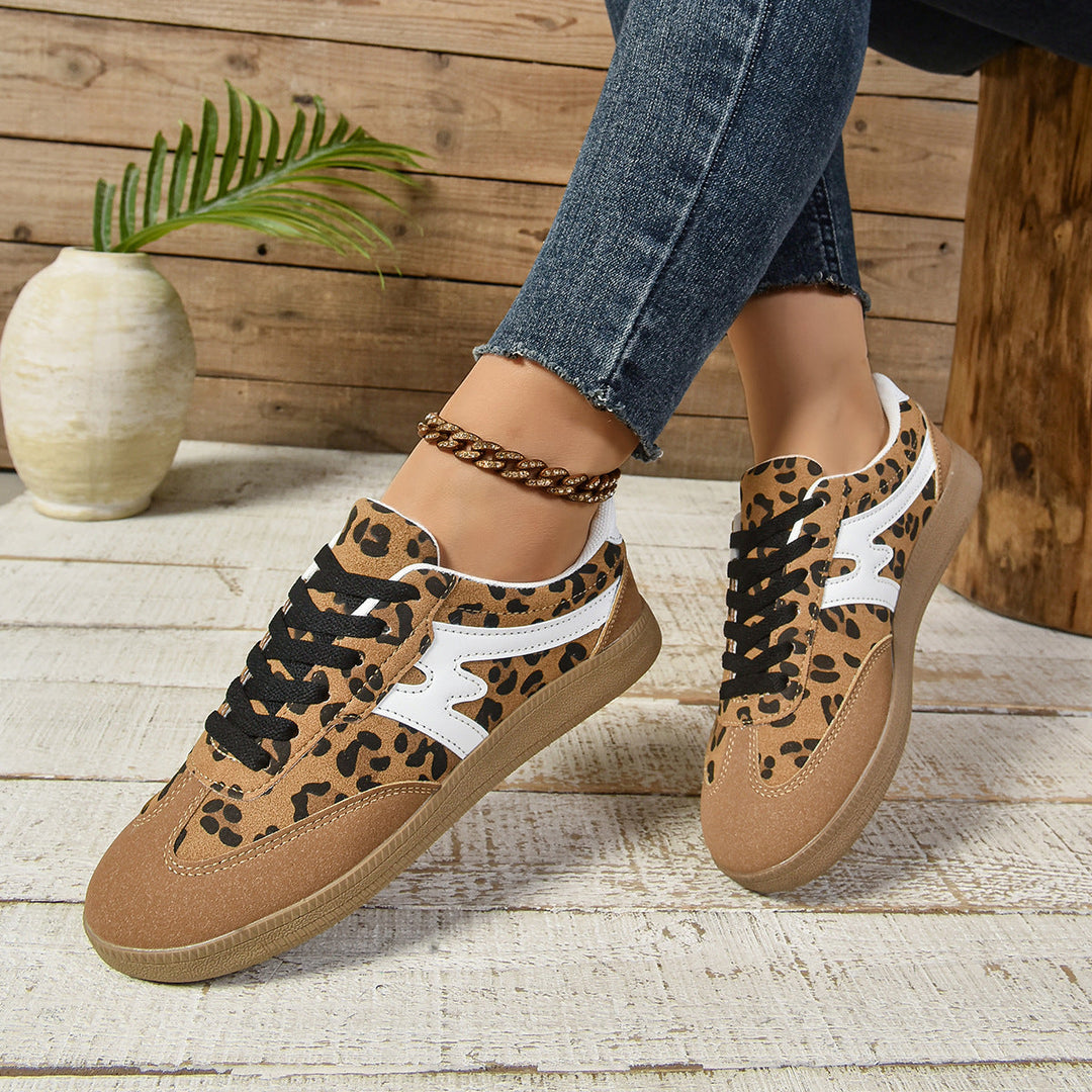 Damen Sportliche Sneaker mit atmungsaktivem Obermaterial und rutschfester Sohle Echo Archiv