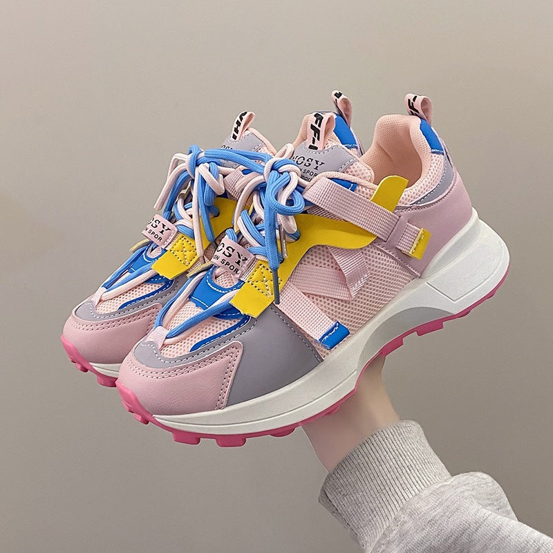 Damen Chunky-Plateau-Sneaker mit atmungsaktivem Mesh und montierten Riemen – Névara