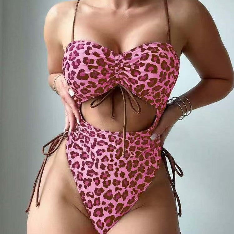 Damen Bikini-Set mit kreativem Cut-Out und trendigem Leopardenmuster Echo Archiv