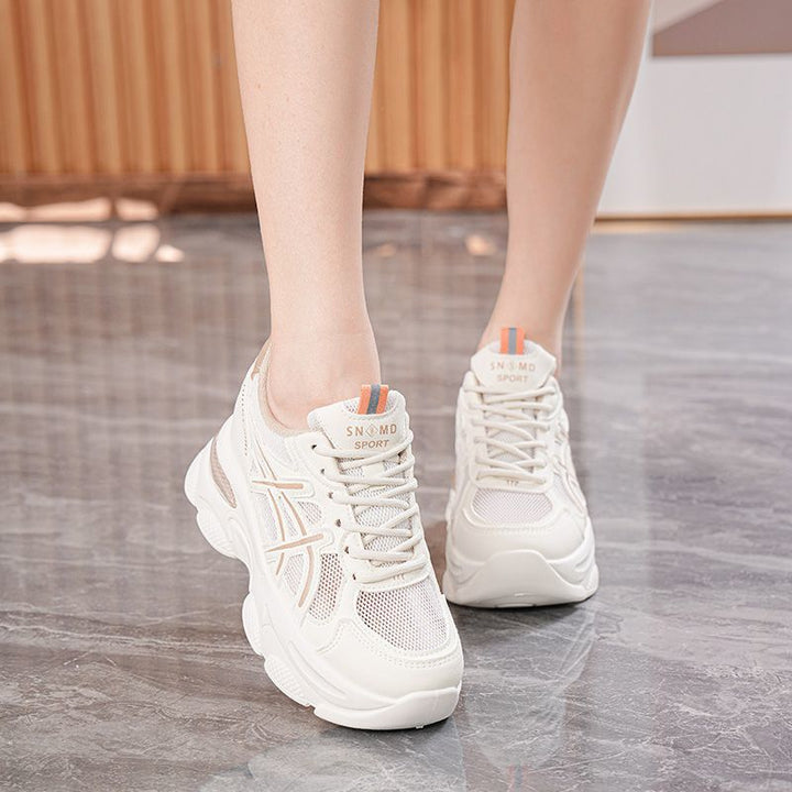 Damen Sportliche Sneaker mit atmungsaktivem Mesh und dämpfender Sohle Echo Archiv