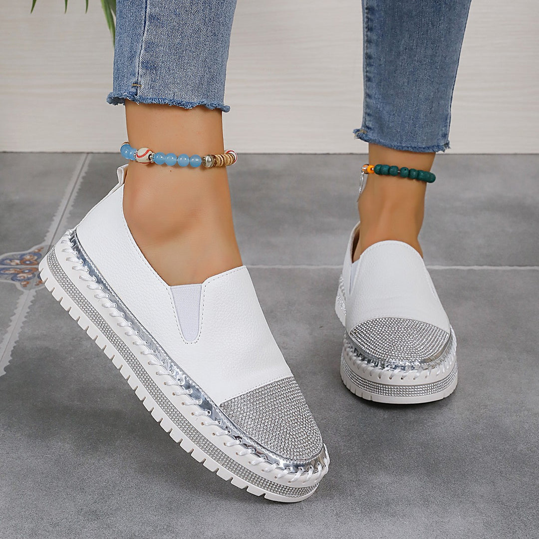 Damen Slip-On Plateau-Slipper mit Strassbesatz, elastischem Einstieg und profilierter Gummisohle Echo Archiv