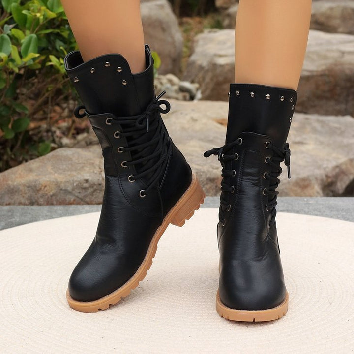 Damen Schnürstiefel im Combat-Stil mit Nietenbesatz und griffiger Profilsohle Echo Archiv