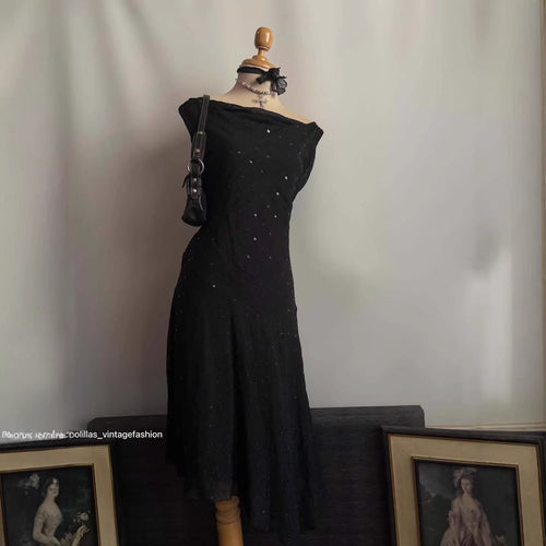 Damen Elegantes Abendkleid mit verführerischen Glitzerakzenten Echo Archiv