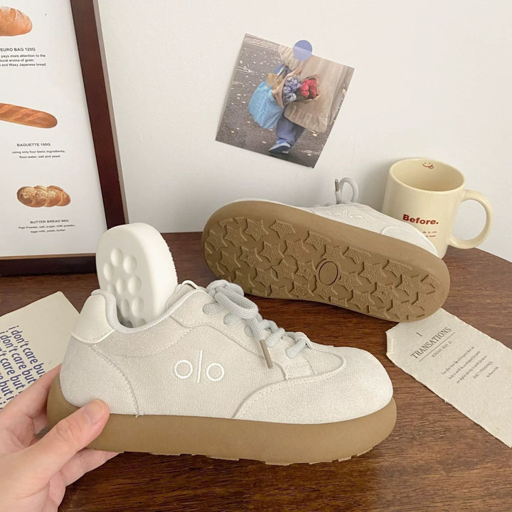 Damen Sneaker mit dicker, flexibler Sohle und atmungsaktivem Obermaterial Echo Archiv