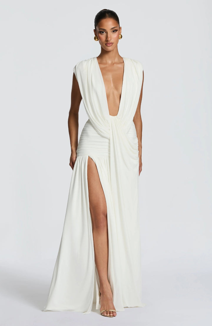 Damen Elegantes tief ausgeschnittenes Abendkleid mit Raffung Echo Archiv