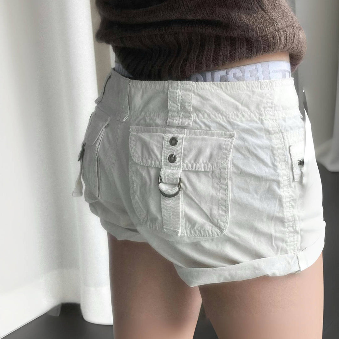 Damen leichte Shorts mit praktischen Reißverschlusstaschen Echo Archiv