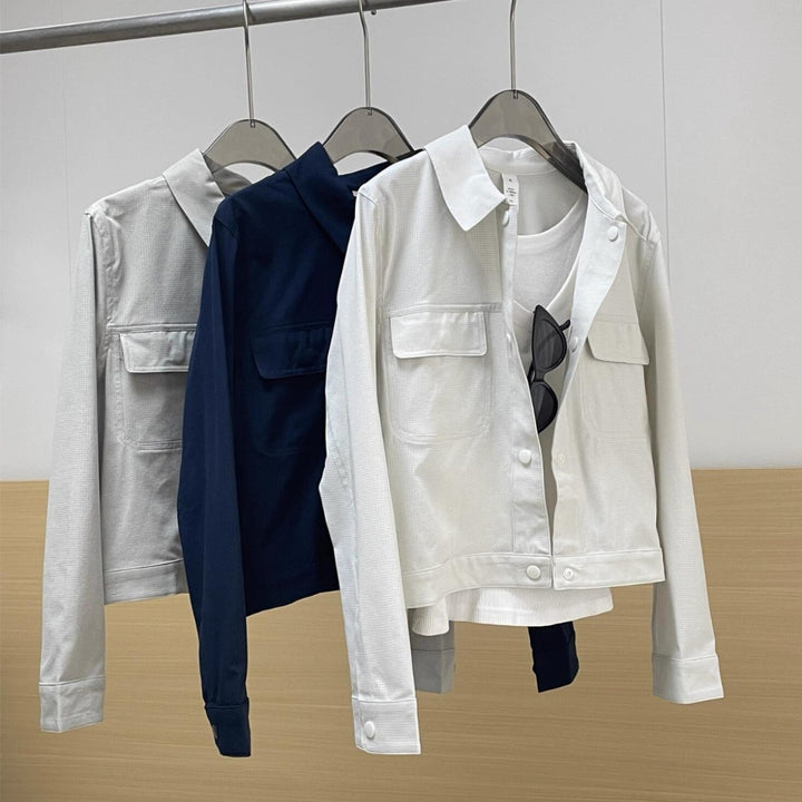 Damen Kurze Overshirt-Jacke aus strukturiertem Canvas mit Brusttaschen Echoarchiv
