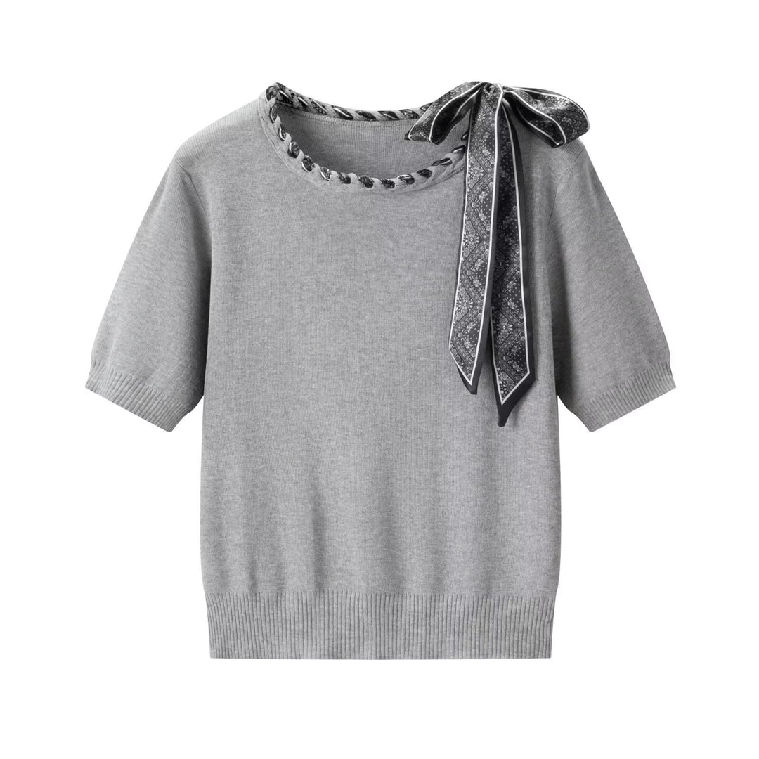 Damen Kurzarmpullover mit dekorativem Halsband und stylischem Schleifendetail Echo Archiv