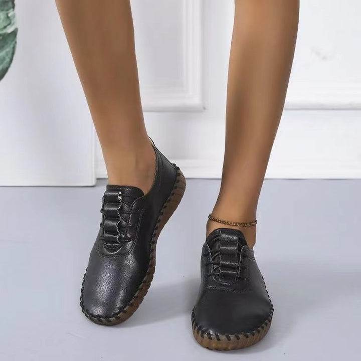 Damen Leichte Sneaker mit handgenähter Ziernaht und flexibler Profilsohle Echo Archiv