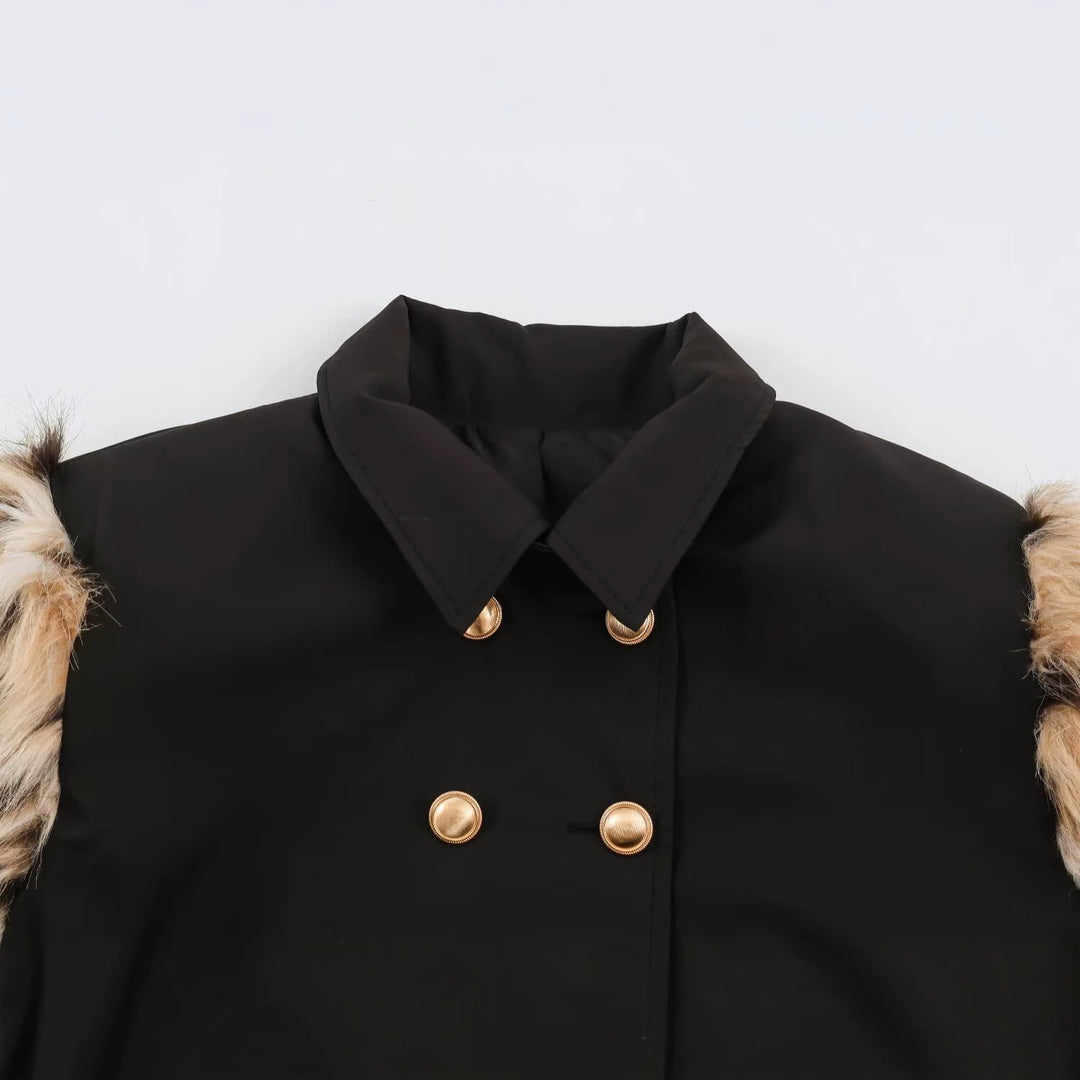 Damen Doppelreihige Kurzjacke mit Kunstfellärmeln Echoarchiv