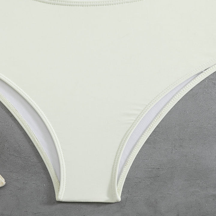 Damen Einteiler Badeanzug mit elegantem Cut-Out und modischen Trägerschlaufen Echo Archiv