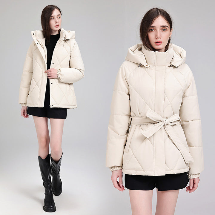 Damen nan luxuriöse kurze Pufferjacke mit integriertem Windschutzkragen und Taillengürtel Echo Archiv