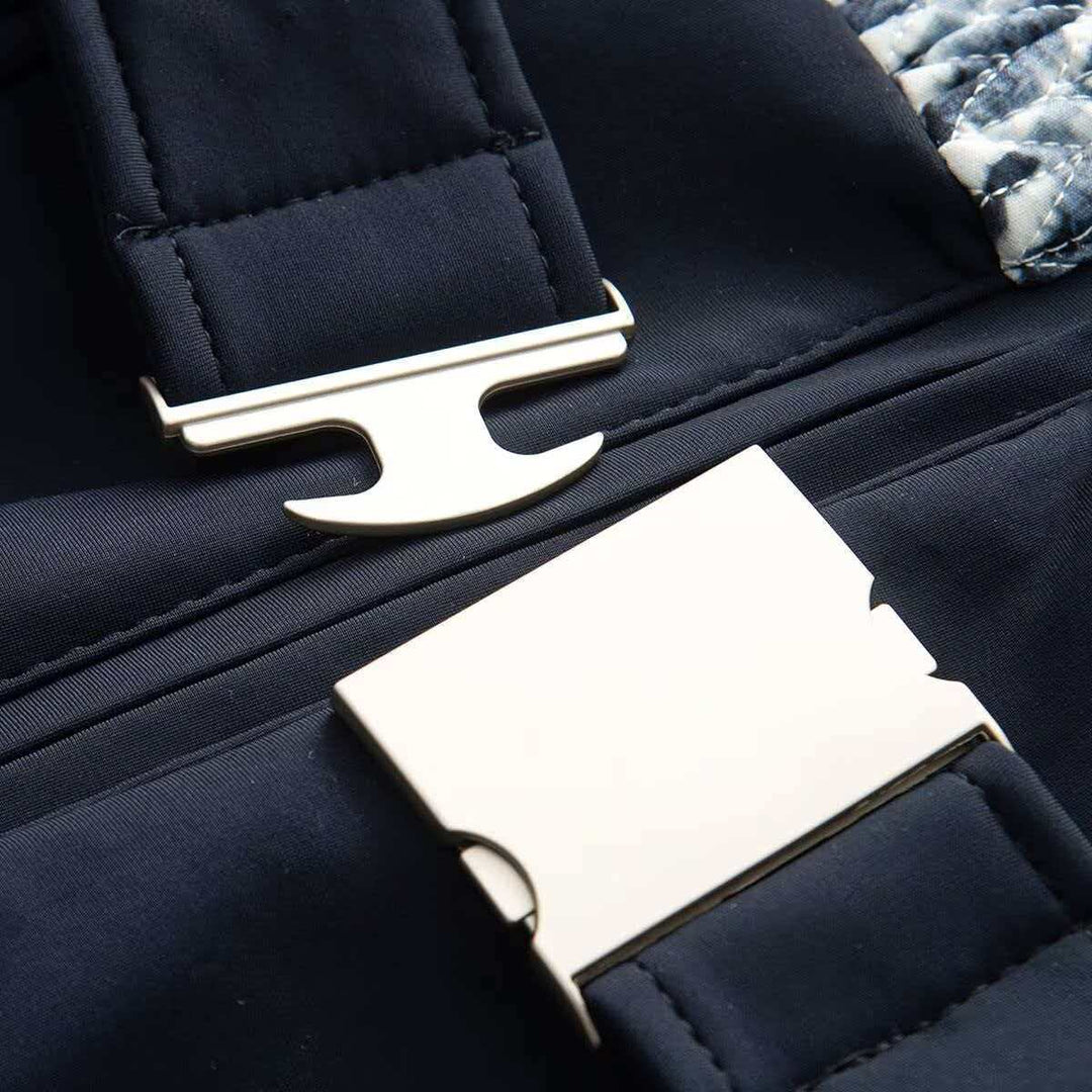 Damen nan kurz geschnittenes Bouclé-Blouson-Set mit Stehkragen, verdecktem Reißverschluss und High-Waist Schlaghose Echo Archiv