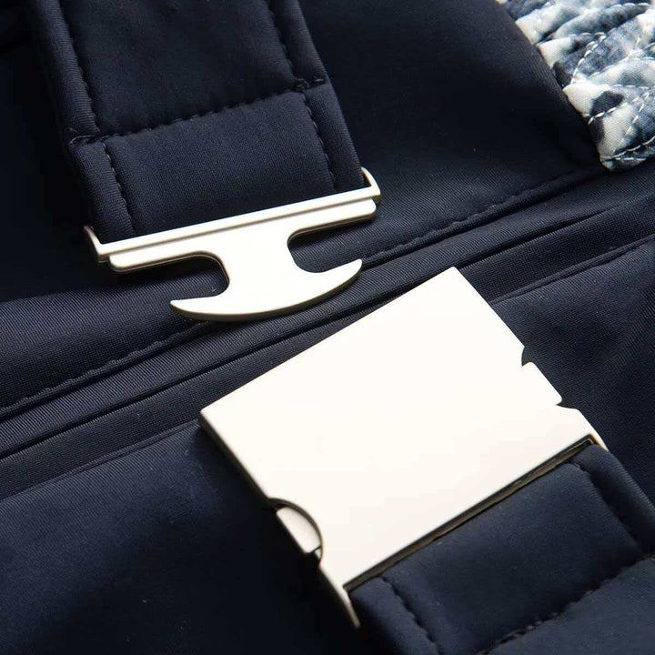 Damen nan kurz geschnittenes Bouclé-Blouson-Set mit Stehkragen, verdecktem Reißverschluss und High-Waist Schlaghose Echo Archiv