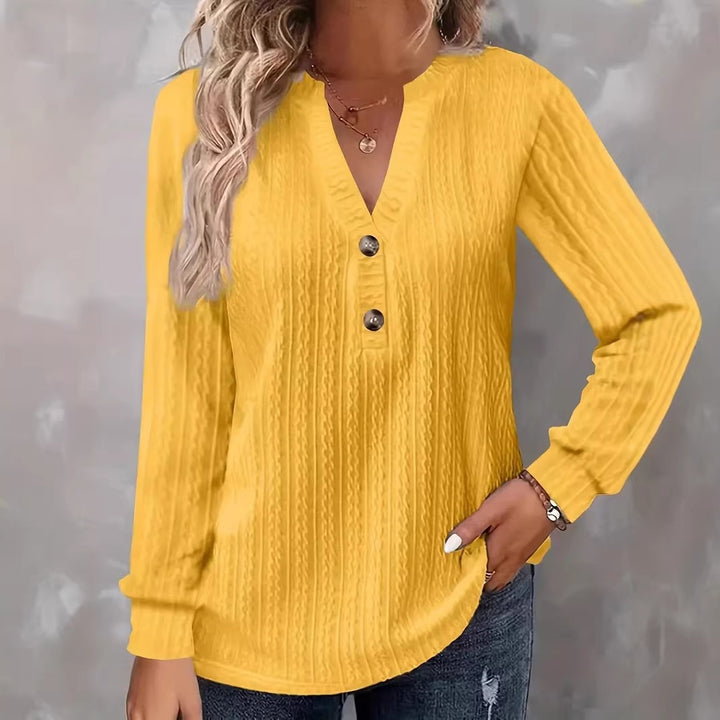 Damen Strukturiertes V‑Neck Langarmshirt mit Zierknopfleiste – Avérine